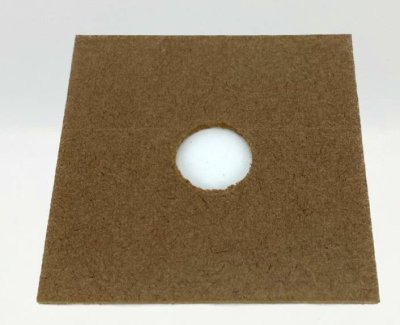 Zoom bild av bricka till träspik